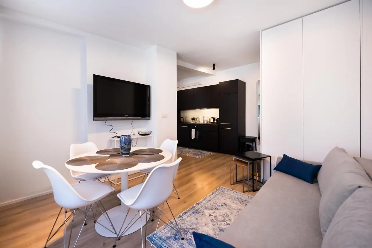 Park Promenada Indigo Apartment ワルシャワ 0*,