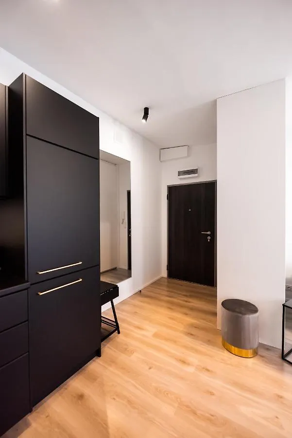 Park Promenada Indigo Apartment ワルシャワ